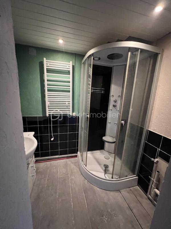 Maison - 143 m² - 6 pièces