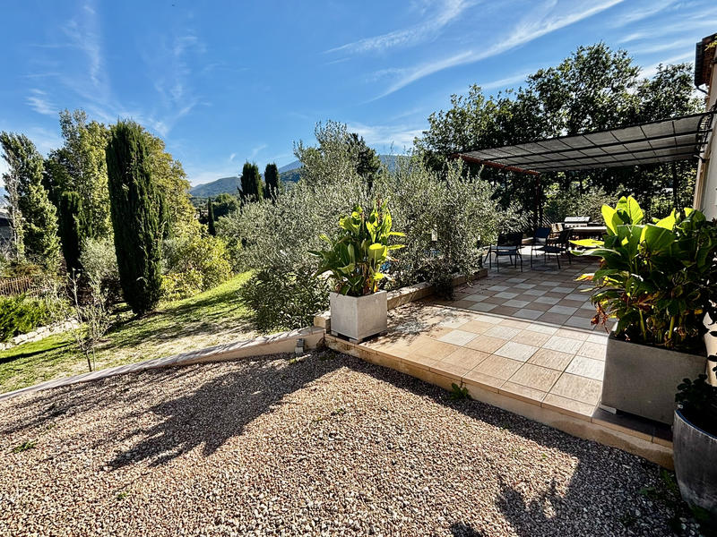 Villa - 324 m² - 7 pièces