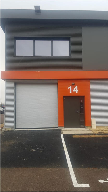 Local d'activité / Entrepôt - 99 m² - 5 pièces