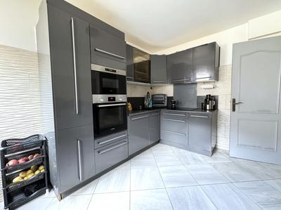 Maison - 165 m² - 7 pièces