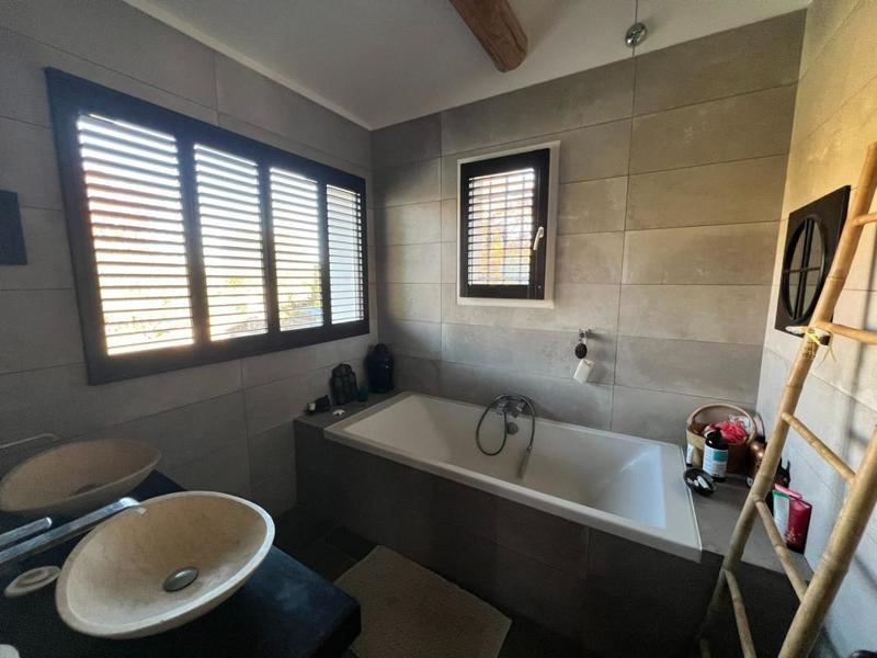 Villa - 269 m² - 8 pièces