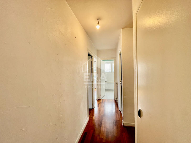 Appartement - 99 m² - 4 pièces