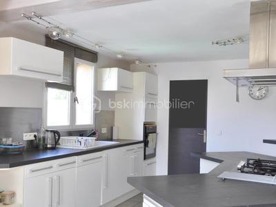 Maison de village - 200 m² - 6 pièces