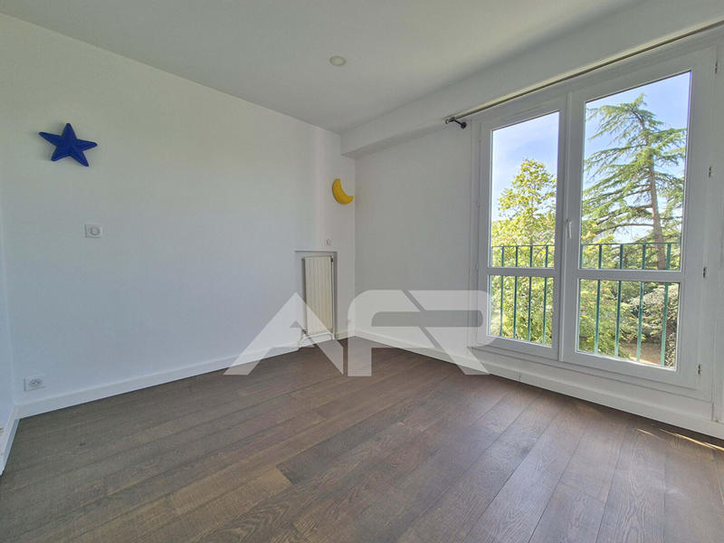 Appartement - 109 m² - 5 pièces