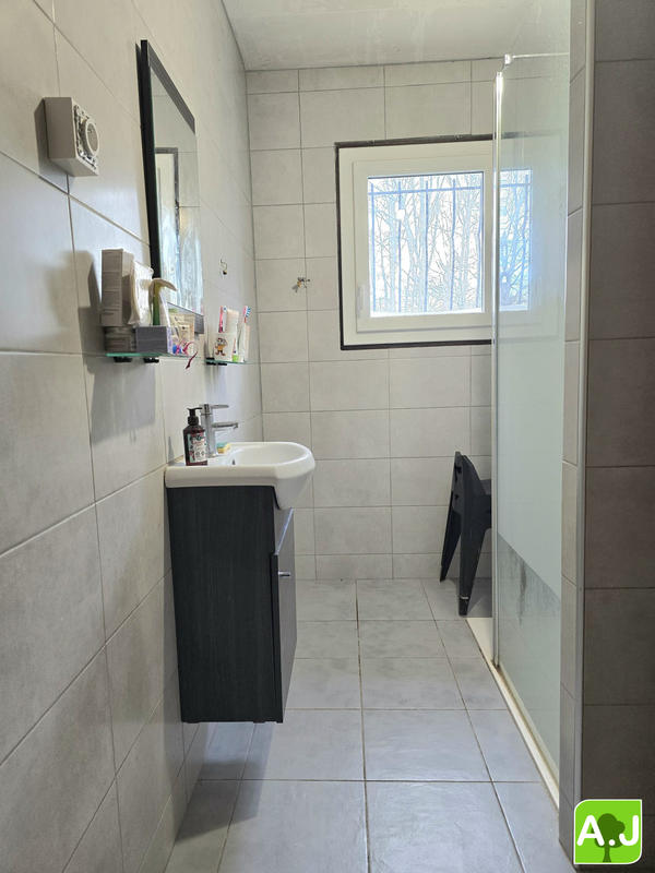 Maison traditionnelle - 130 m² - 6 pièces