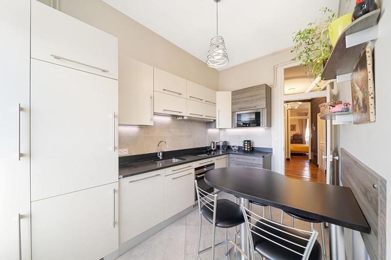 Appartement - 188 m² - 6 pièces