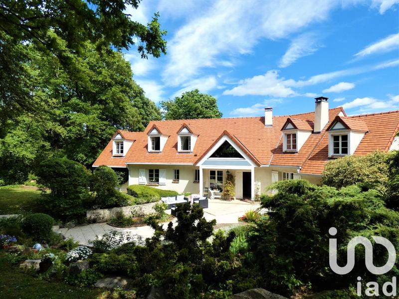 Maison - 280 m² - 9 pièces