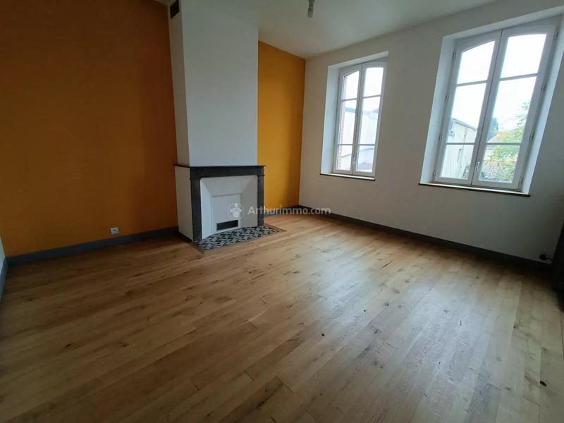 Maison - 225 m² - 9 pièces