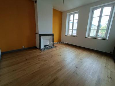 Maison - 225 m² - 9 pièces