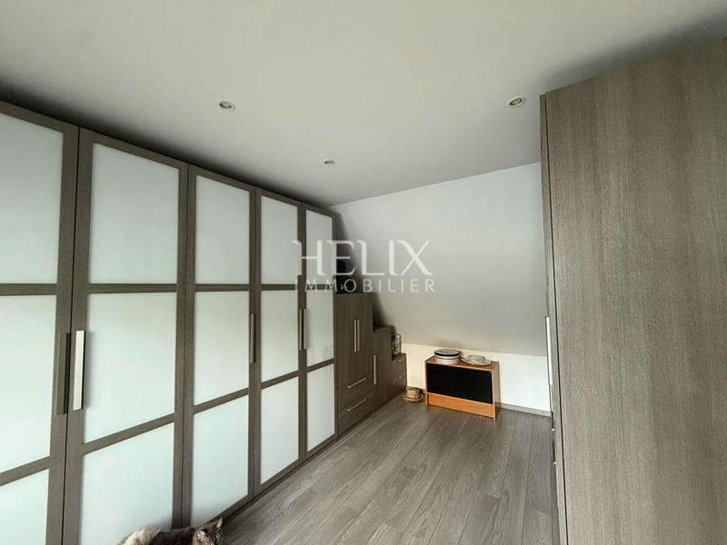 Maison - 200 m² - 6 pièces