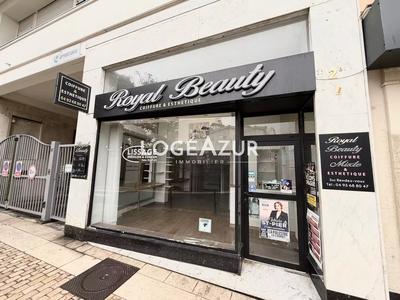 Local commercial - 57 m² - 3 pièces