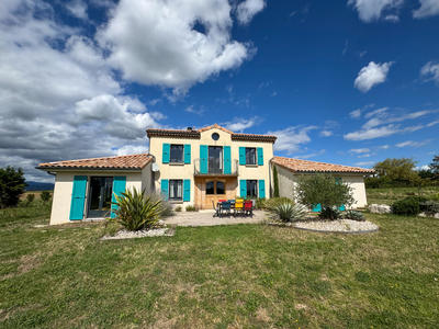 Maison - 177 m² - 6 pièces