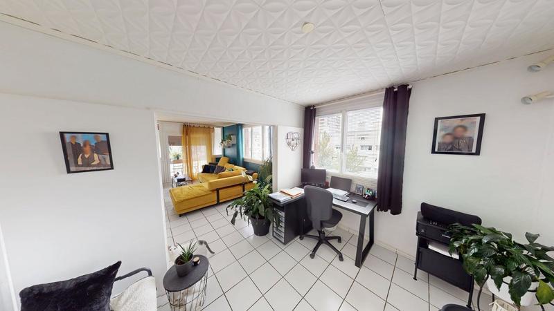 Appartement - 88 m² - 5 pièces