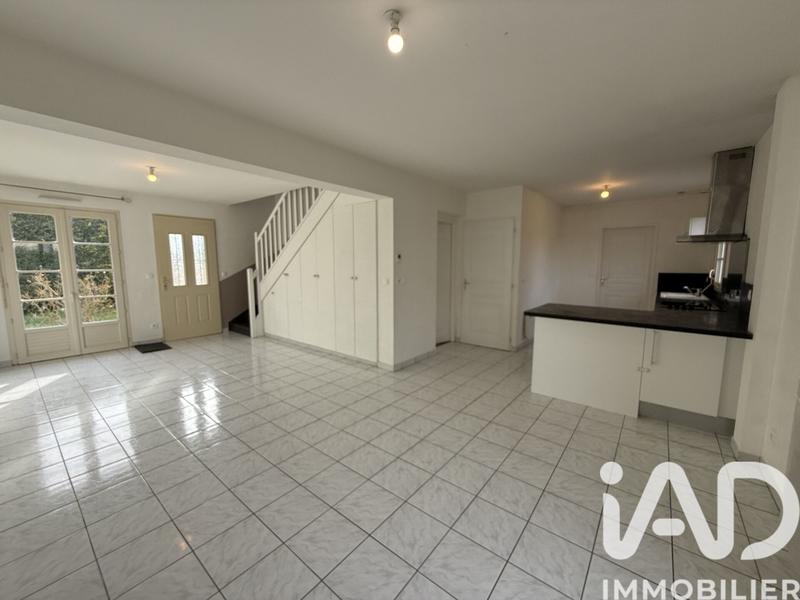 Maison - 90 m² - 5 pièces