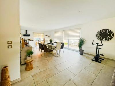 Maison - 155 m² - 5 pièces