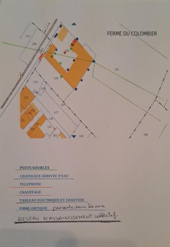 Corps de ferme - 1 260 m² - 14 pièces