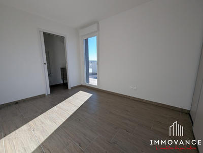 Appartement - 90 m² - 4 pièces