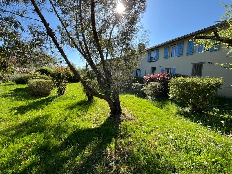 Maison - 160 m² - 8 pièces