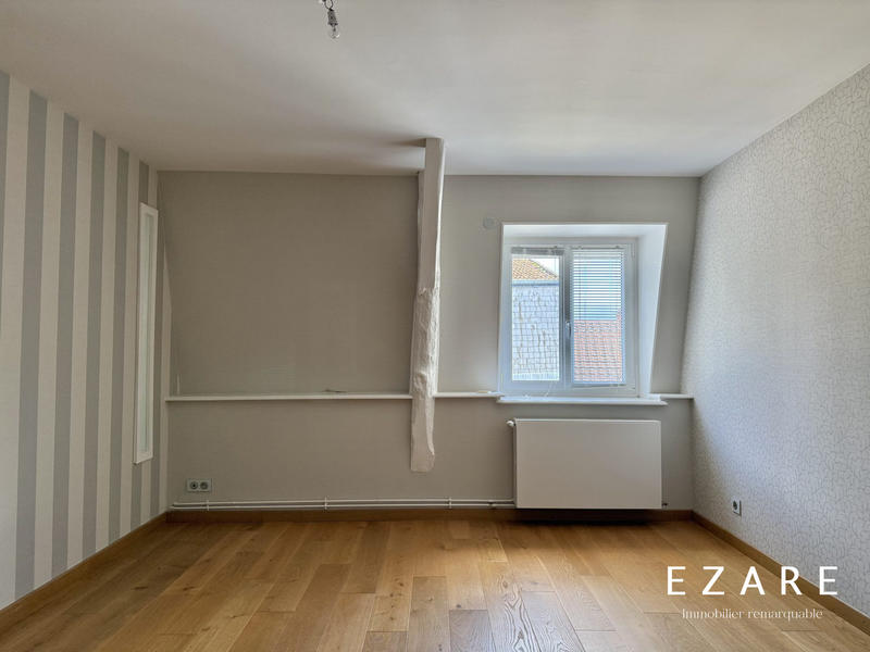 Appartement - 216 m² - 5 pièces