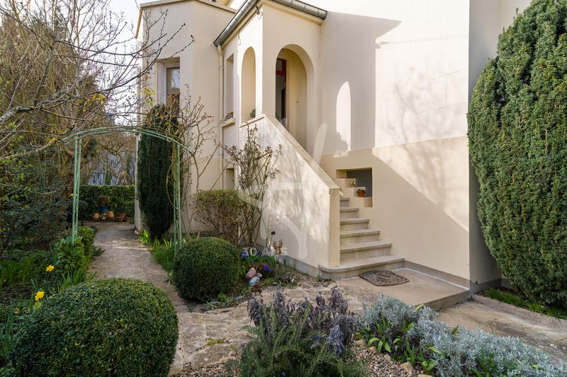 Maison ancienne - 135 m² - 8 pièces