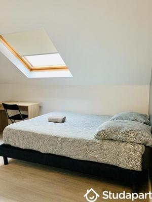 Chambre - 12 m² - 1 pièce