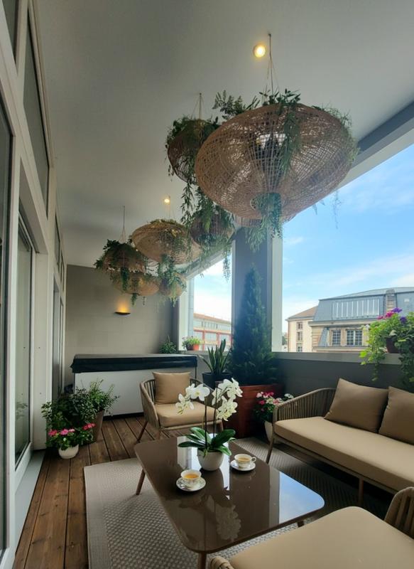 Appartement - 268 m² - 7 pièces