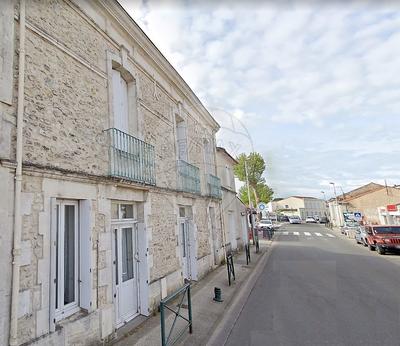 Maison - 280 m² - 8 pièces