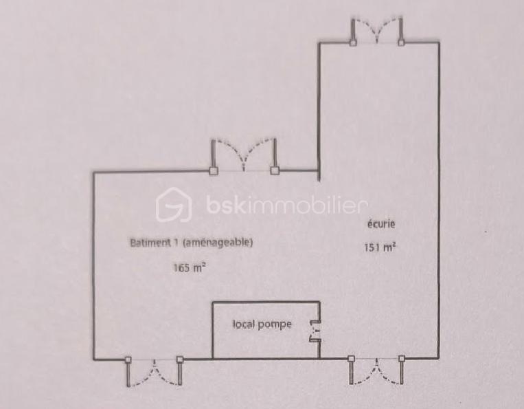 Maison - 315 m² - 3 pièces