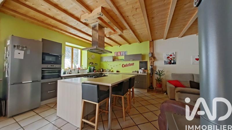 Maison - 300 m² - 10 pièces