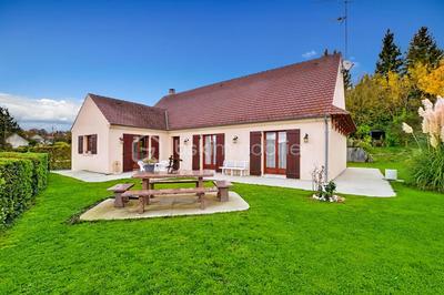 Maison - 180 m² - 7 pièces