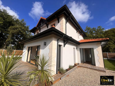 Villa - 157 m² - 5 pièces