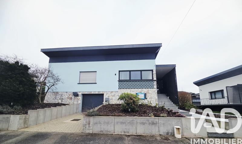 Maison - 183 m² - 10 pièces