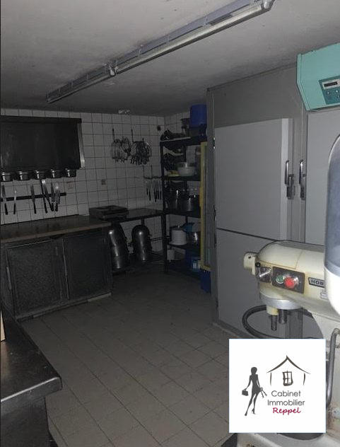 Local commercial - 111 m²