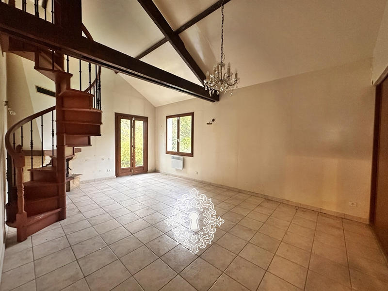 Maison - 85 m² - 5 pièces