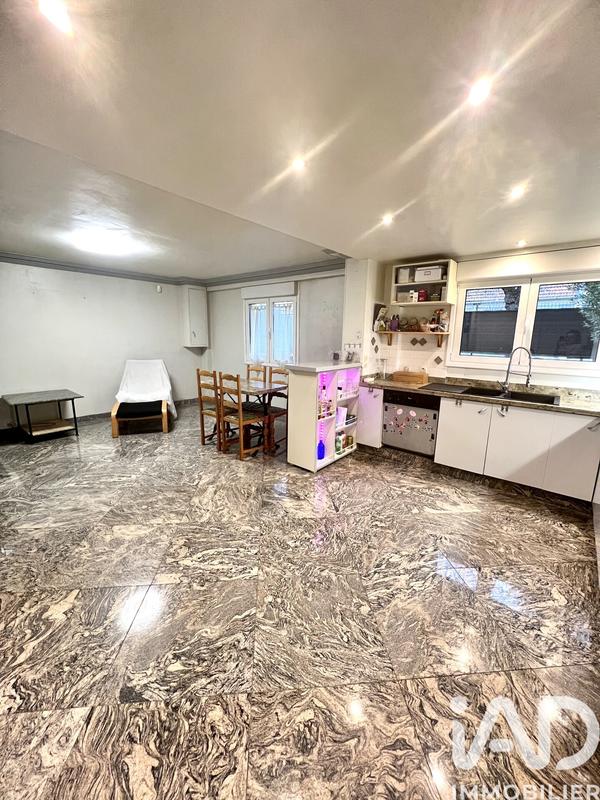 Maison - 90 m² - 4 pièces