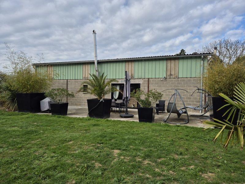 Maison - 220 m² - 3 pièces