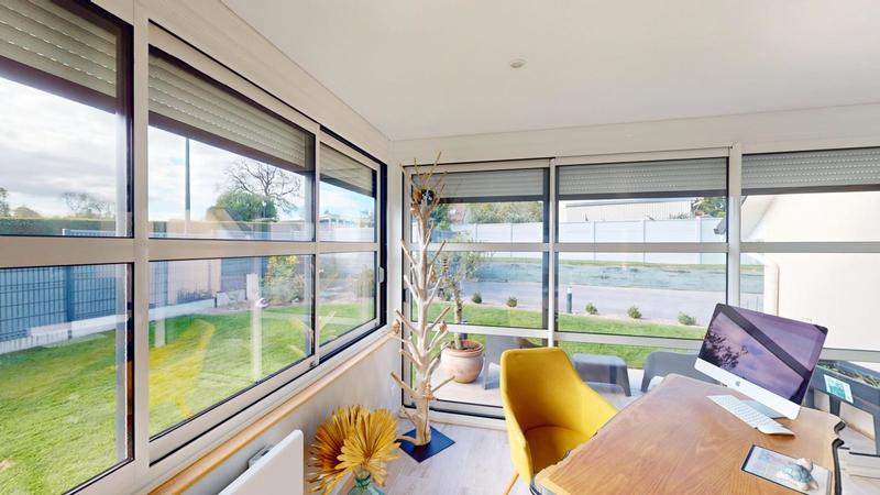 Pavillon - 180 m² - 8 pièces