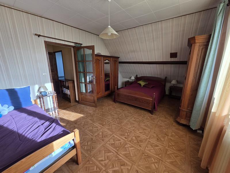 Maison traditionnelle - 90 m² - 5 pièces