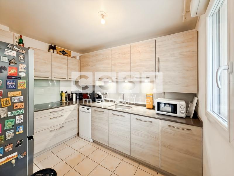 Appartement - 65 m² - 3 pièces