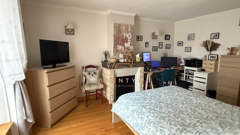 Maison - 157 m² - 8 pièces