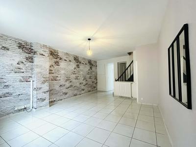 Maison de ville - 85 m² - 4 pièces