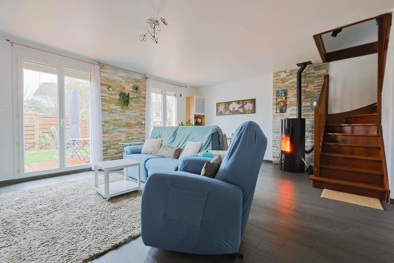 Maison - 95 m² - 5 pièces