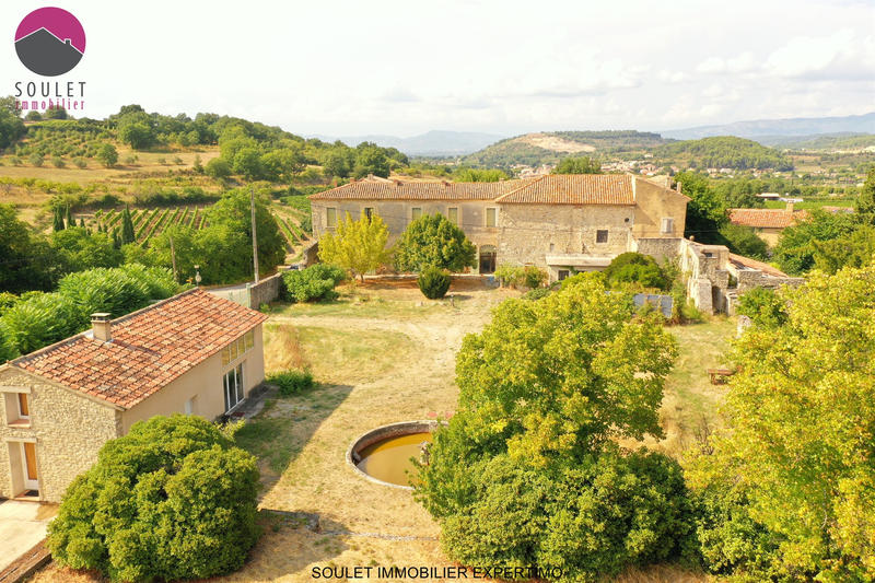 Propriété - 540 m² - 20 pièces