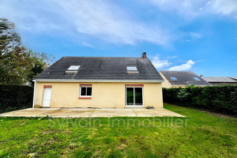 Maison - 97 m² - 5 pièces