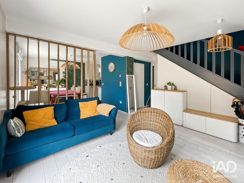 Maison - 90 m² - 5 pièces