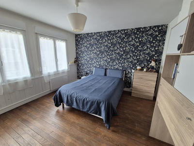 Maison - 130 m² - 8 pièces