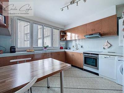 Appartement - 102 m² - 4 pièces