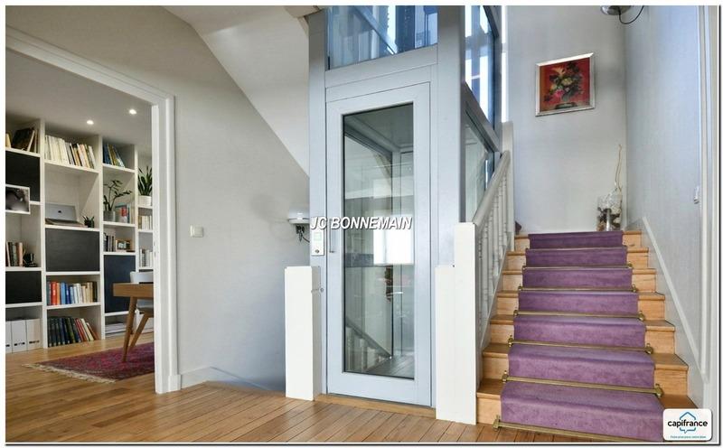 Maison - 210 m² - 7 pièces