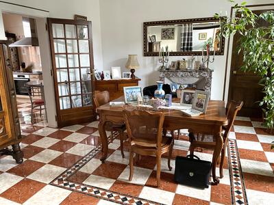 Maison ancienne - 243 m² - 7 pièces