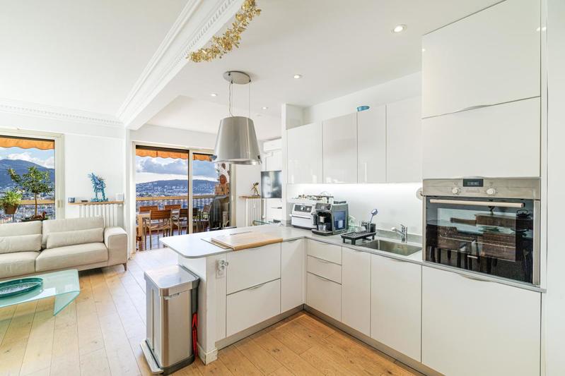 Appartement - 94 m² - 3 pièces